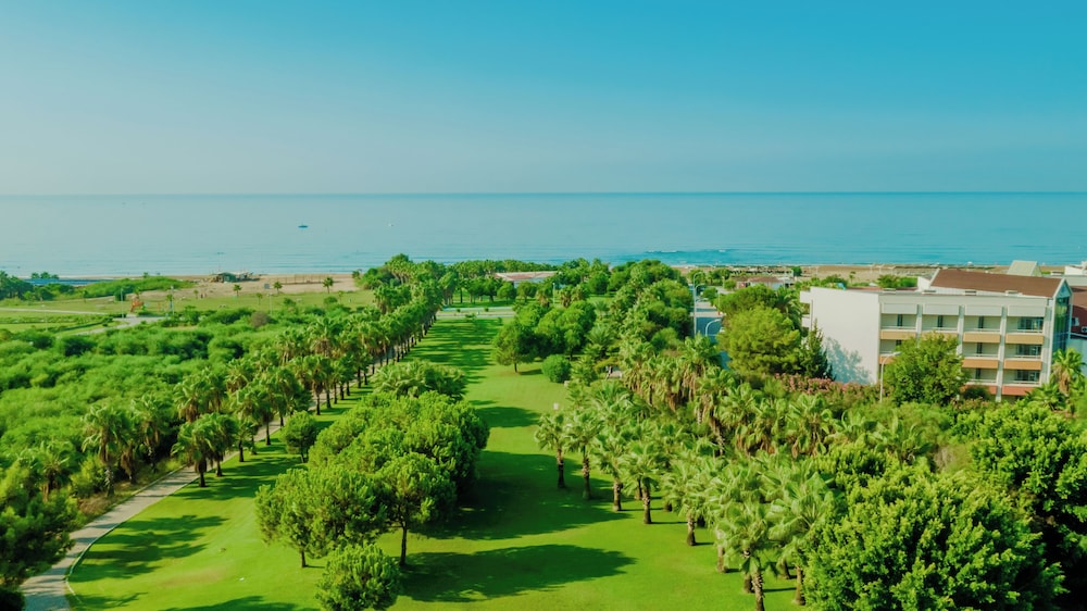 Sural Resort - All Inclusive — Beach in Side