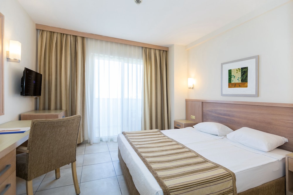 Sural Resort - All Inclusive — Hotel rooms in Side