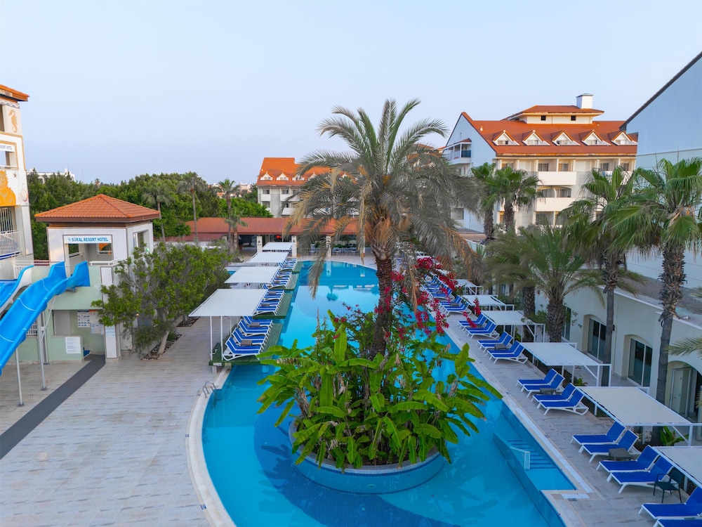 Sural Resort - All Inclusive — Swimming pool in Side