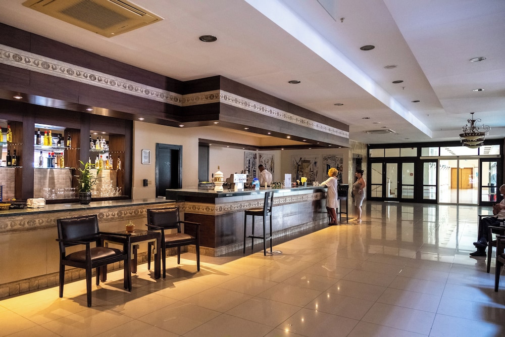 Sural Resort - All Inclusive — Restaurant & bars in Side