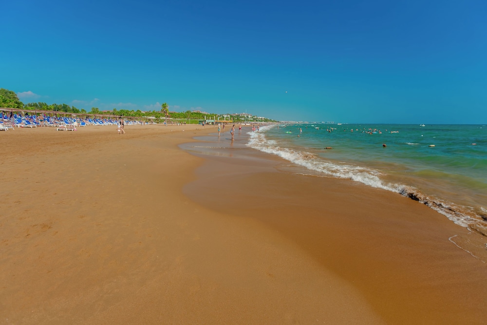 Sural Resort - All Inclusive — Beach in Side