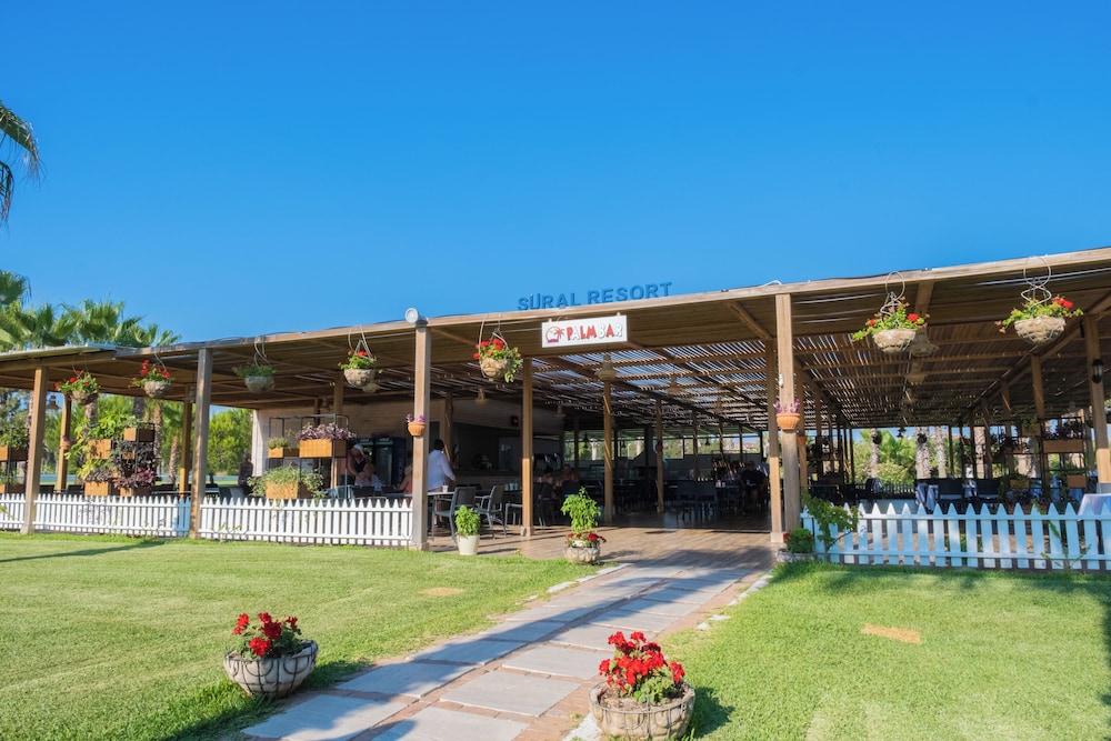 Sural Resort - All Inclusive — Restaurant & bars in Side