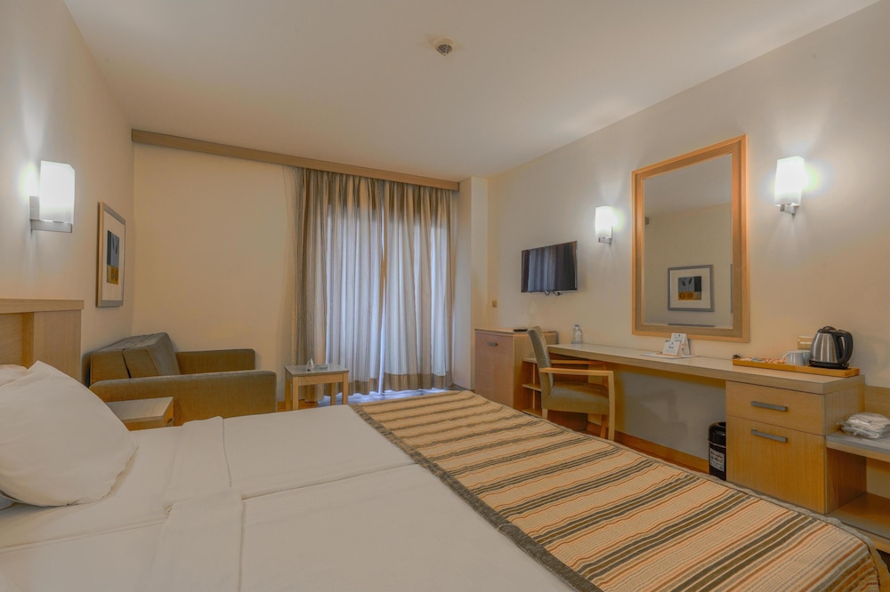 Sural Resort - All Inclusive — Hotel rooms in Side