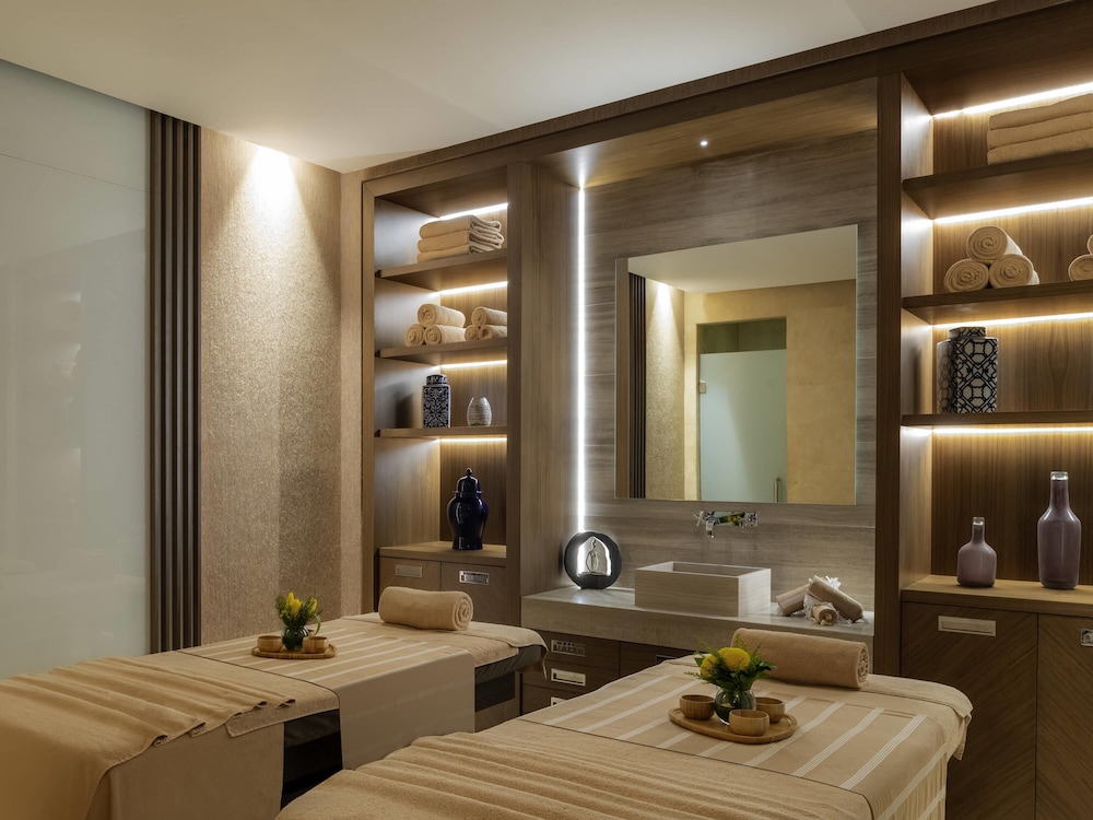 Mövenpick Hotel Istanbul Bosphorus — Spa in Istanbul, Istanbul