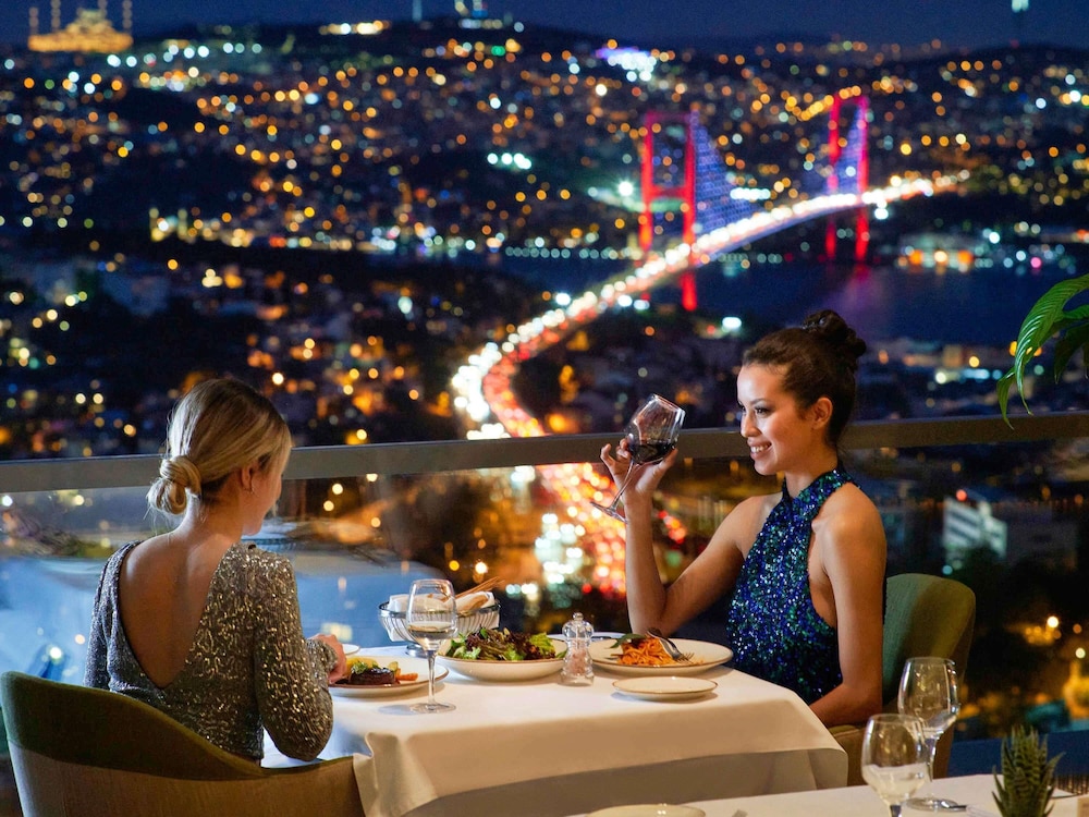 Mövenpick Hotel Istanbul Bosphorus — Restaurant & bars in Istanbul, Istanbul