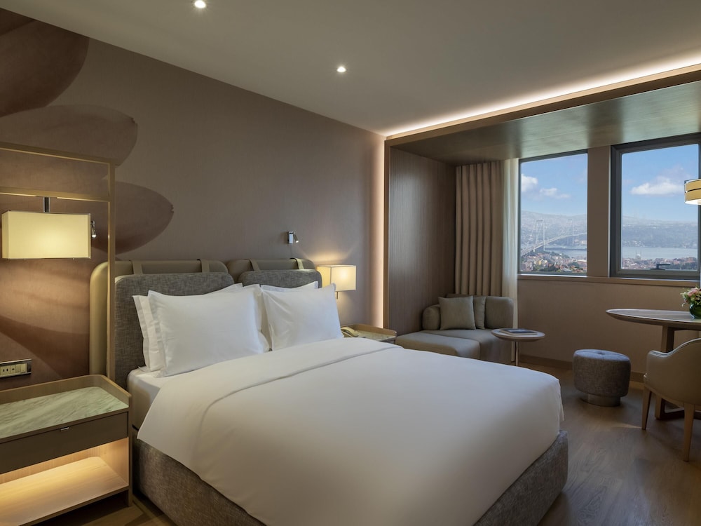 Mövenpick Hotel Istanbul Bosphorus — Hotel rooms in Istanbul, Istanbul