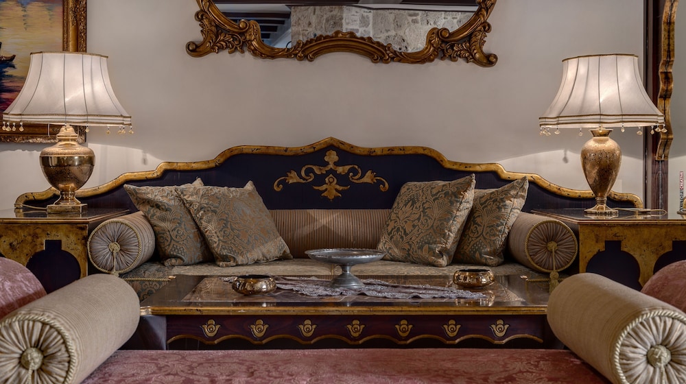 Tuvana Hotel - Special Class — Hotel rooms in Antalya