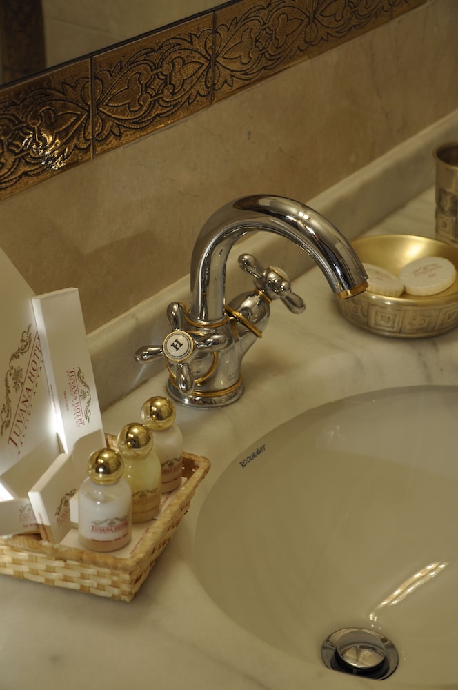 Tuvana Hotel - Special Class — Hotel rooms in Antalya