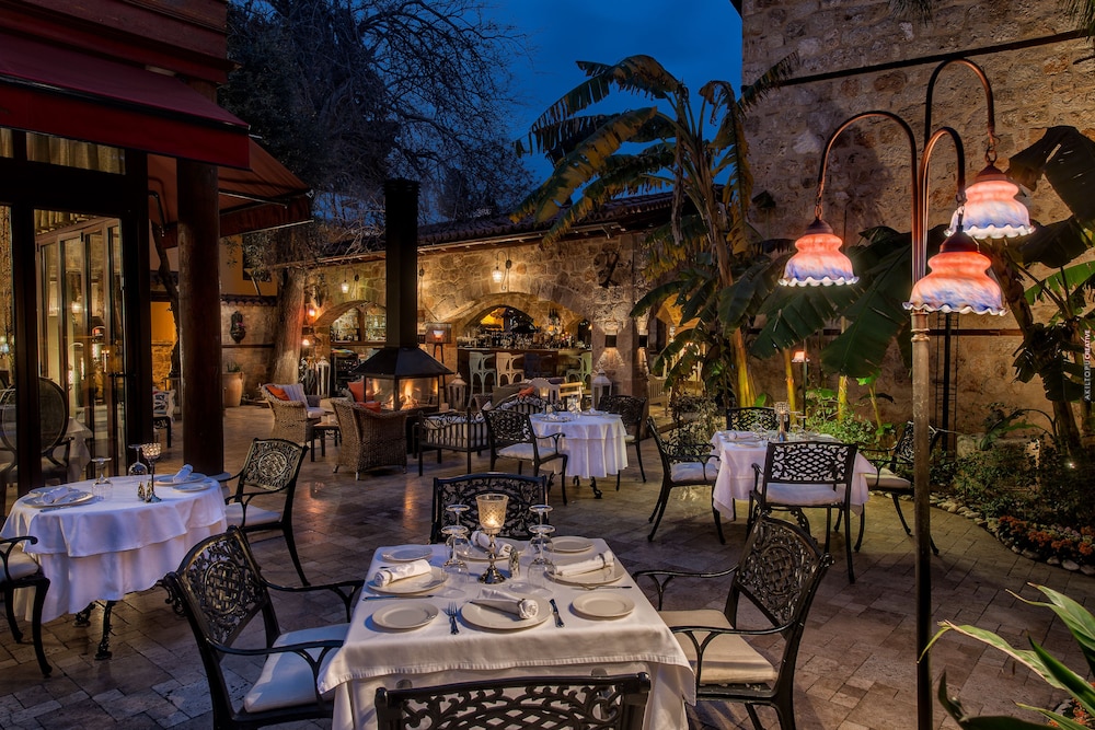 Tuvana Hotel - Special Class — Restaurant & bars in Antalya
