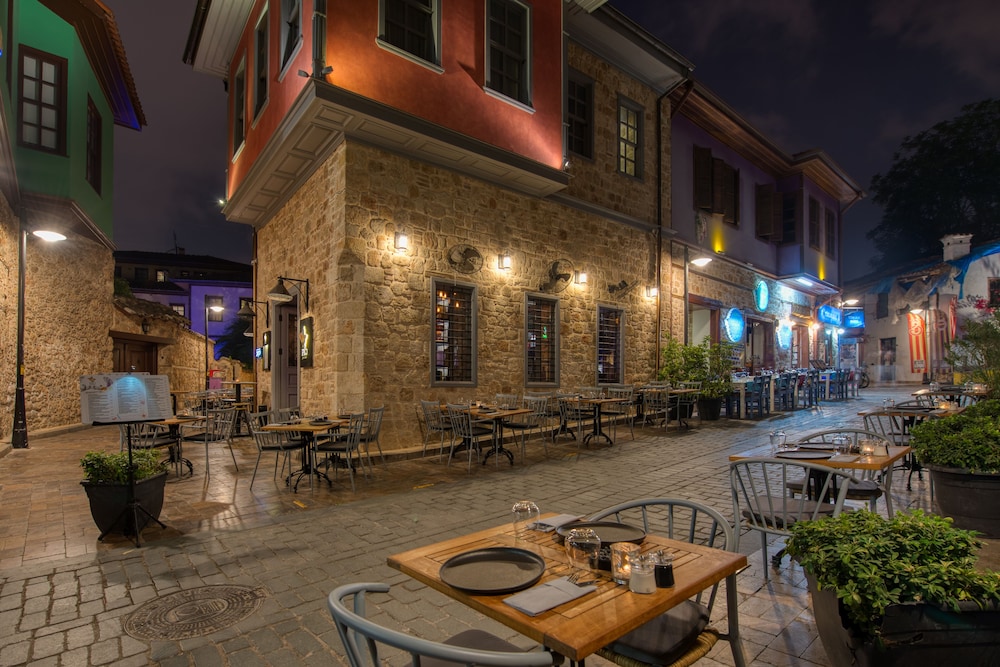 Tuvana Hotel - Special Class — Restaurant & bars in Antalya