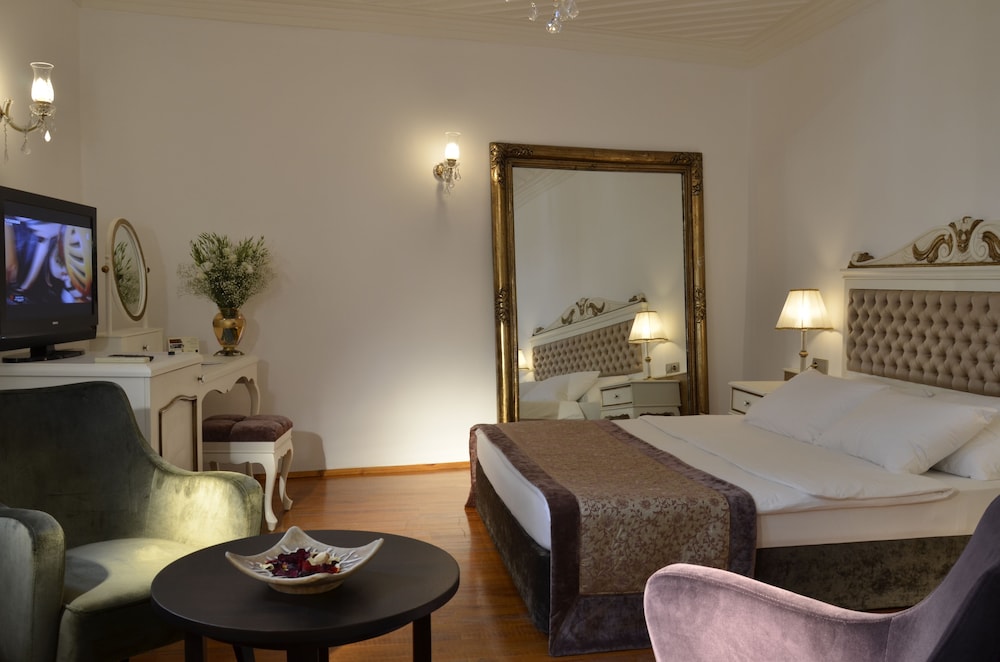 Tuvana Hotel - Special Class — Hotel rooms in Antalya