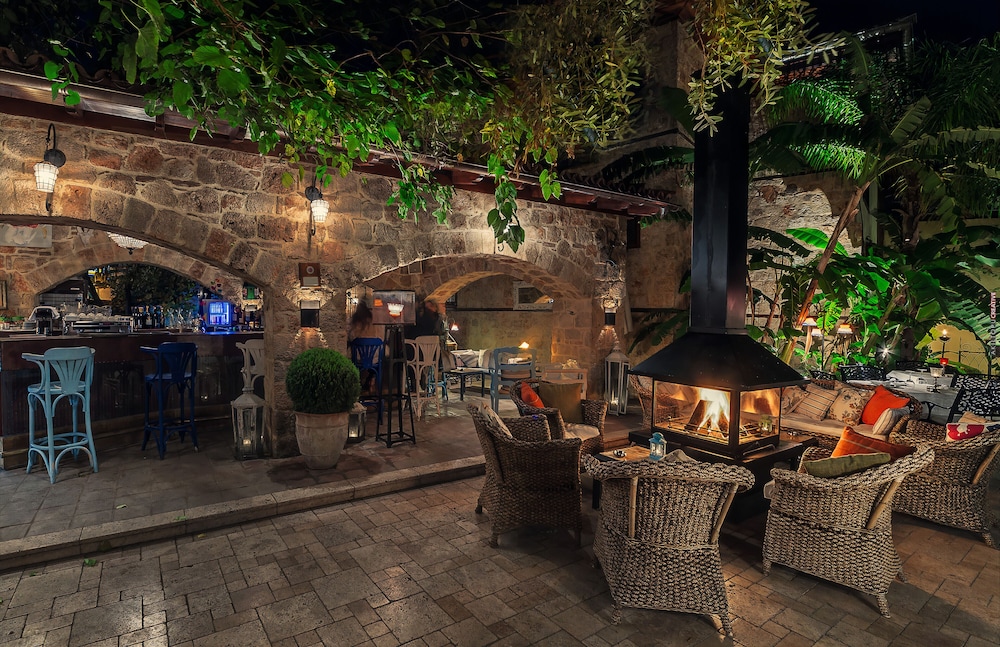 Tuvana Hotel - Special Class — Restaurant & bars in Antalya