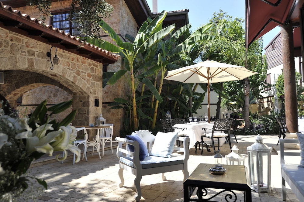 Tuvana Hotel - Special Class — Restaurant & bars in Antalya