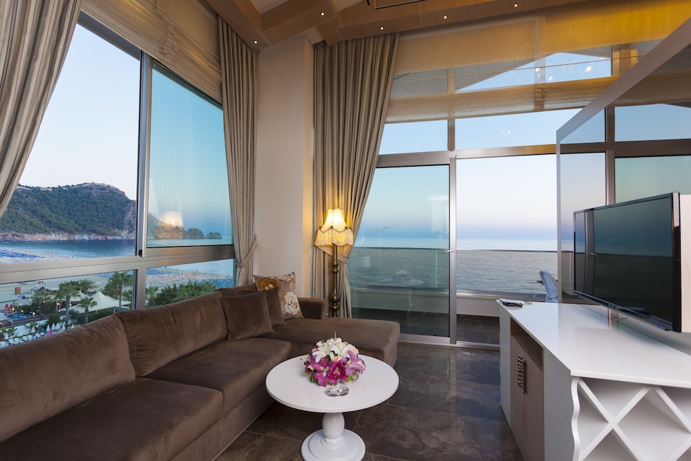 Xperia Saray Beach Hotel  - All Inclusive — Hotel rooms in Alanya