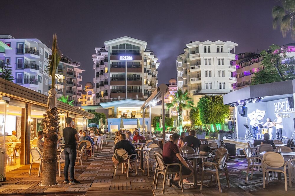 Xperia Saray Beach Hotel  - All Inclusive — Restaurant & bars in Alanya