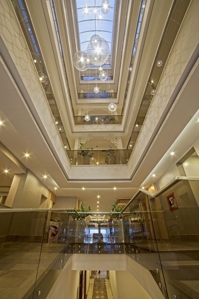 Xperia Saray Beach Hotel  - All Inclusive — Hotel building in Alanya