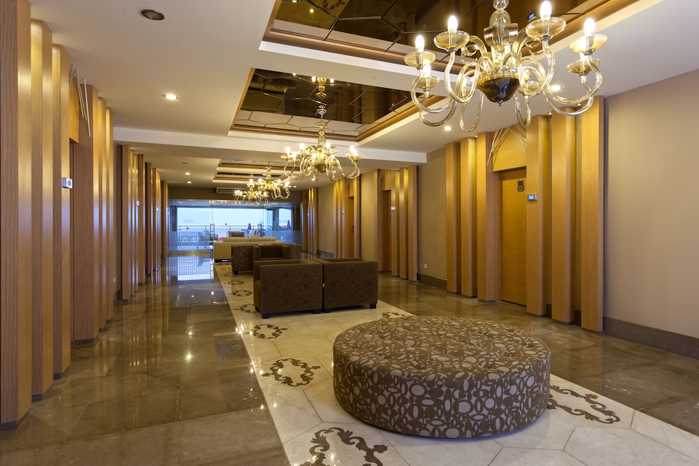 Xperia Saray Beach Hotel  - All Inclusive — Hotel building in Alanya