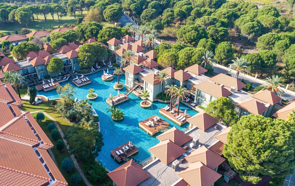 IC Hotels Green Palace & Villas - All inclusive — Swimming pool in Antalya