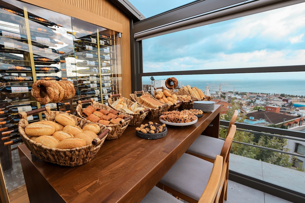 Innova Sultanahmet Istanbul — Restaurant & bars in Istanbul, Istanbul