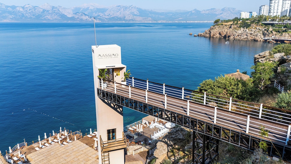 Massimo Hotel - Adults Only 'Ex La Boutique Hotels — Restaurant & bars in Antalya