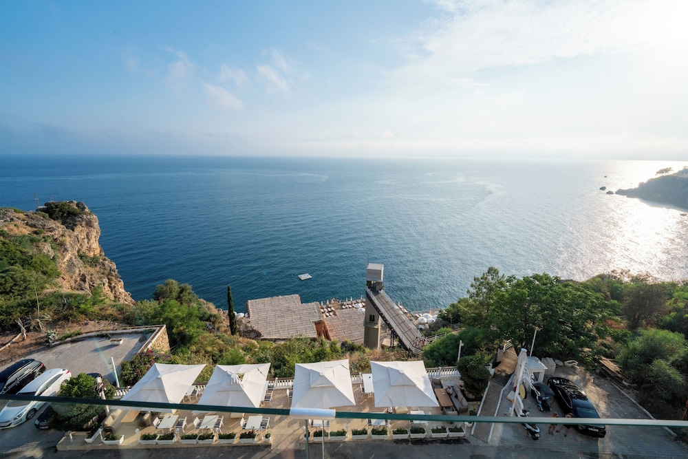 Massimo Hotel - Adults Only 'Ex La Boutique Hotels — Restaurant & bars in Antalya