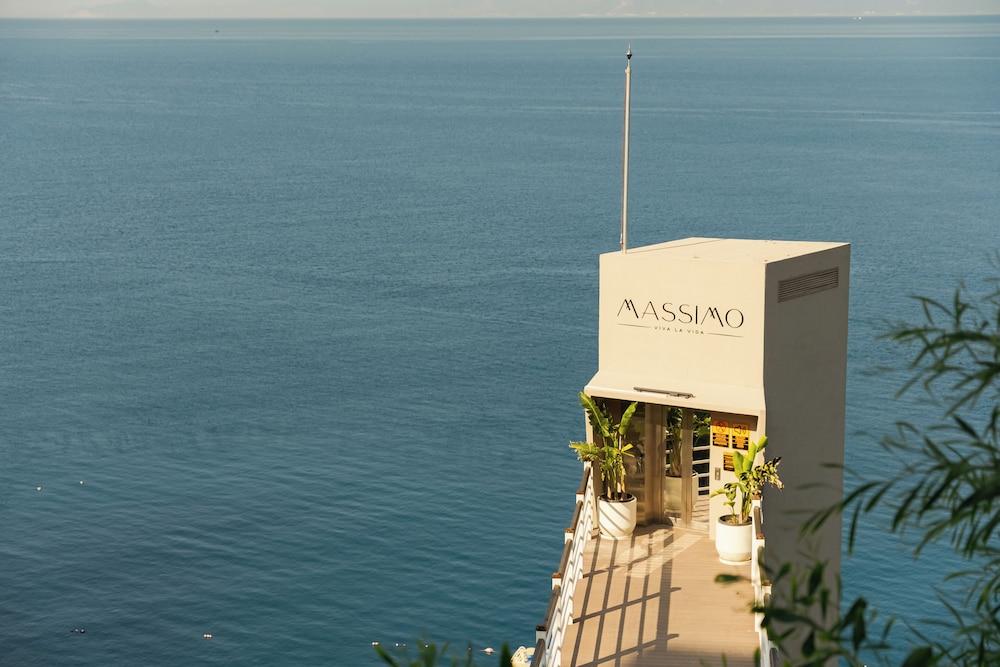 Massimo Hotel - Adults Only 'Ex La Boutique Hotels — Restaurant & bars in Antalya