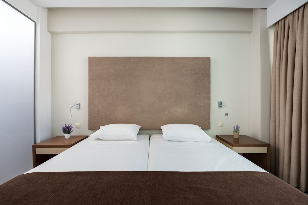 Oktober Downtown Boutique Hotel — Hotel rooms in Rhodes Town, South Aegean