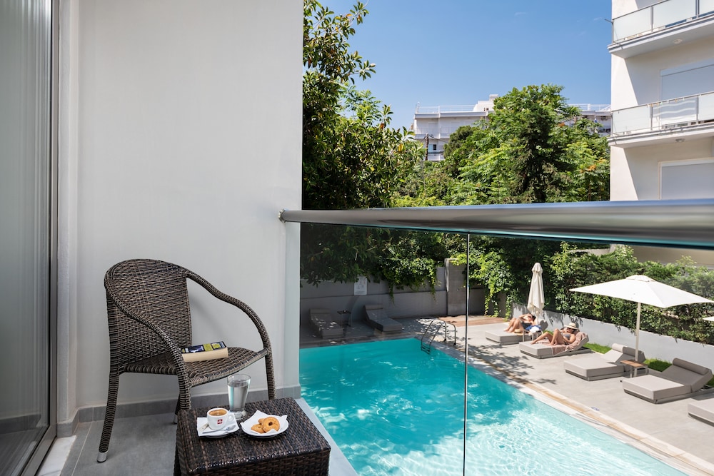 Oktober Downtown Boutique Hotel — Swimming pool in Rhodes Town, South Aegean