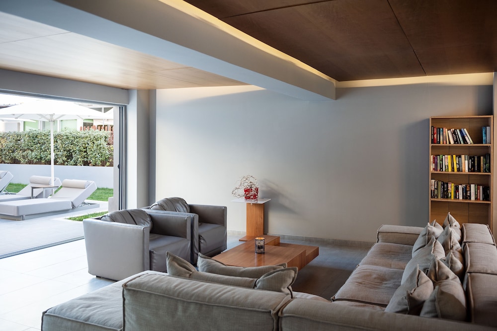 Oktober Downtown Boutique Hotel — Hotel rooms in Rhodes Town, South Aegean