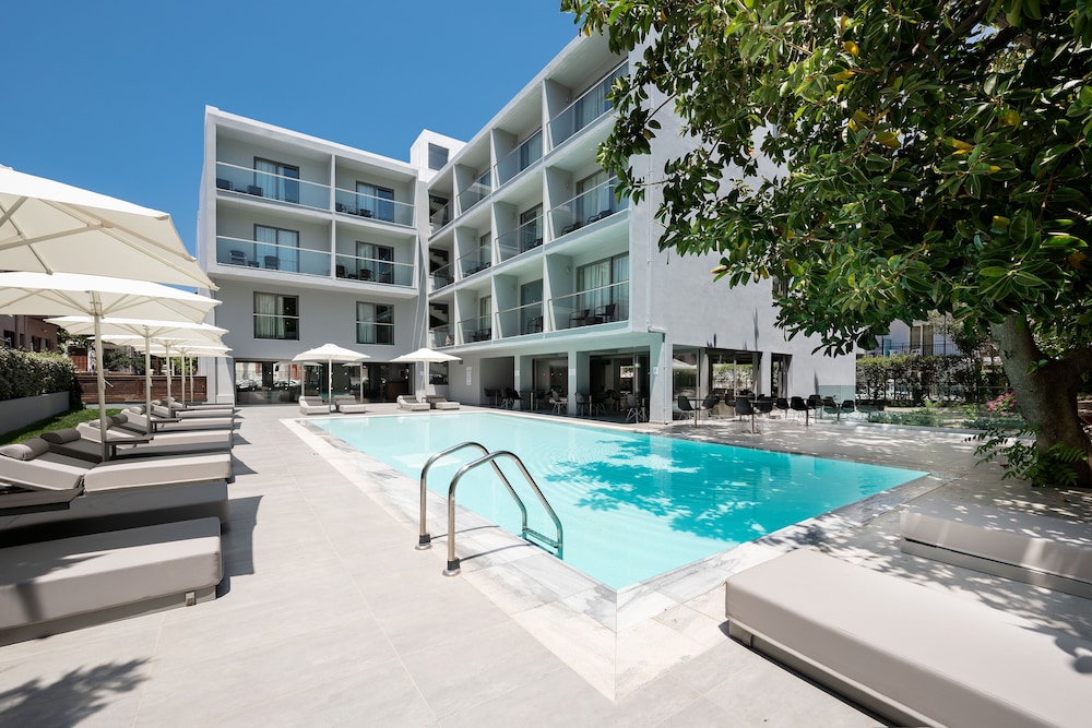 Oktober Downtown Boutique Hotel — Main photo in Rhodes Town, South Aegean