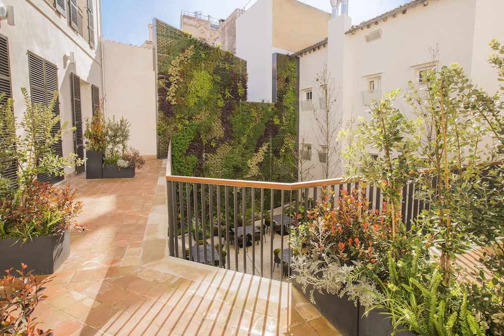 Rosetó by Petit Palace formerly known as Icon Roseto — Hotel building in Palma de Mallorca, Balearic Islands