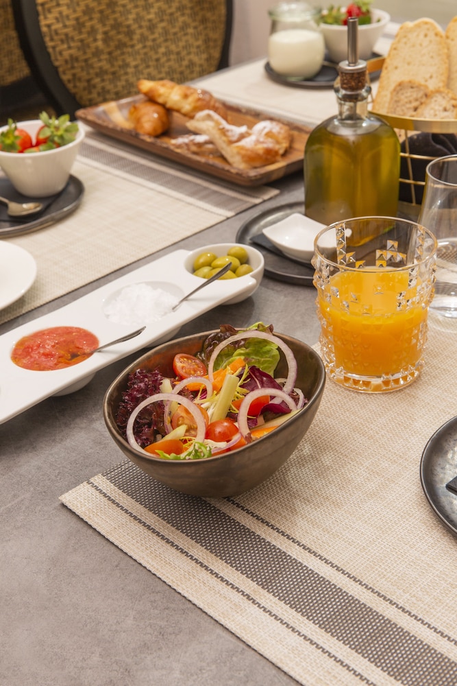 Rosetó by Petit Palace formerly known as Icon Roseto — Restaurant & bars in Palma de Mallorca, Balearic Islands