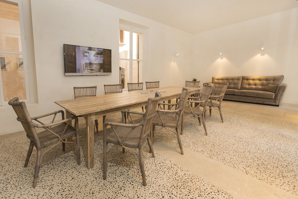 Rosetó by Petit Palace formerly known as Icon Roseto — Hotel rooms in Palma de Mallorca, Balearic Islands