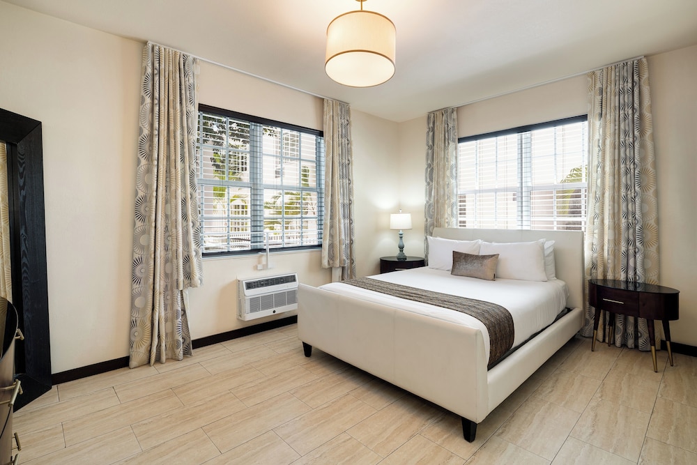 Tradewinds Apartment Hotel — Hotel rooms in Miami, Florida