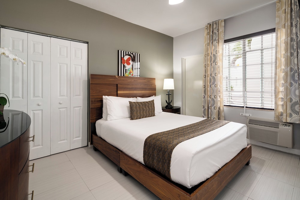 Tradewinds Apartment Hotel — Hotel rooms in Miami, Florida