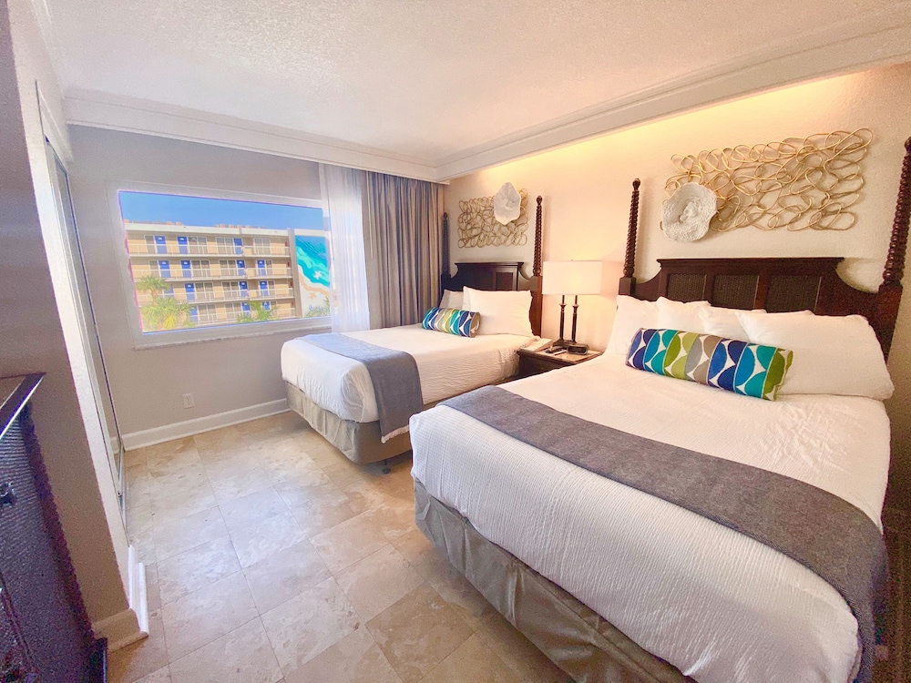 Island Grand at TradeWinds — Hotel rooms in Treasure Island, Florida