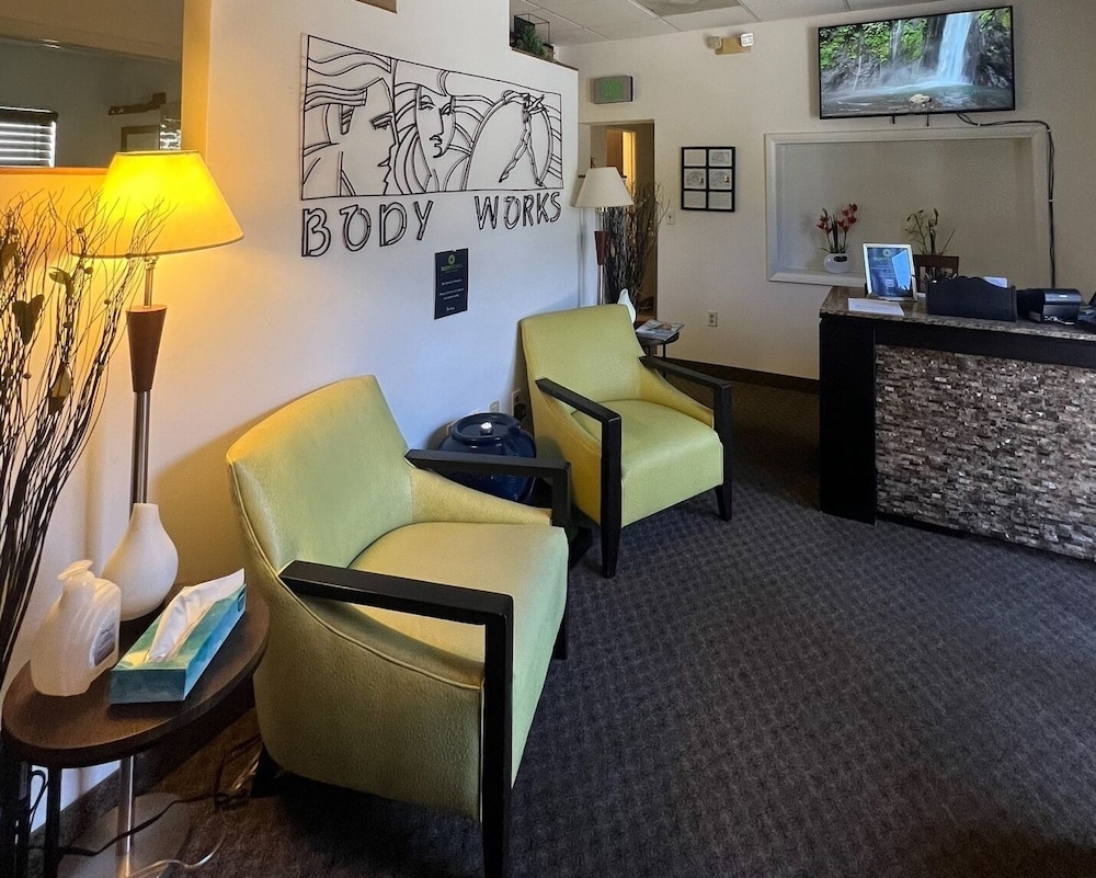Island Grand at TradeWinds — Spa in Treasure Island, Florida