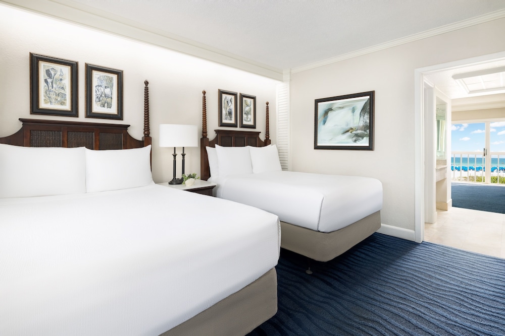 Island Grand at TradeWinds — Hotel rooms in Treasure Island, Florida