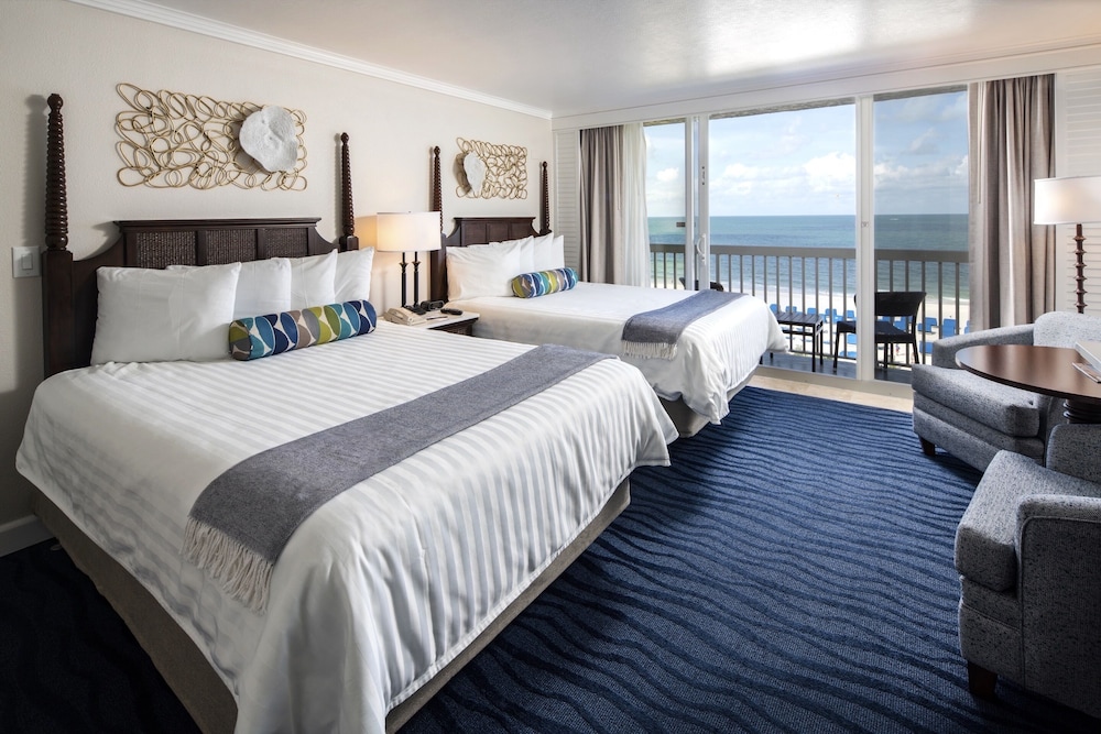 Island Grand at TradeWinds — Hotel rooms in Treasure Island, Florida