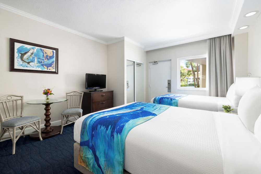 RumFish Beach at TradeWinds — Hotel rooms in Treasure Island, Florida