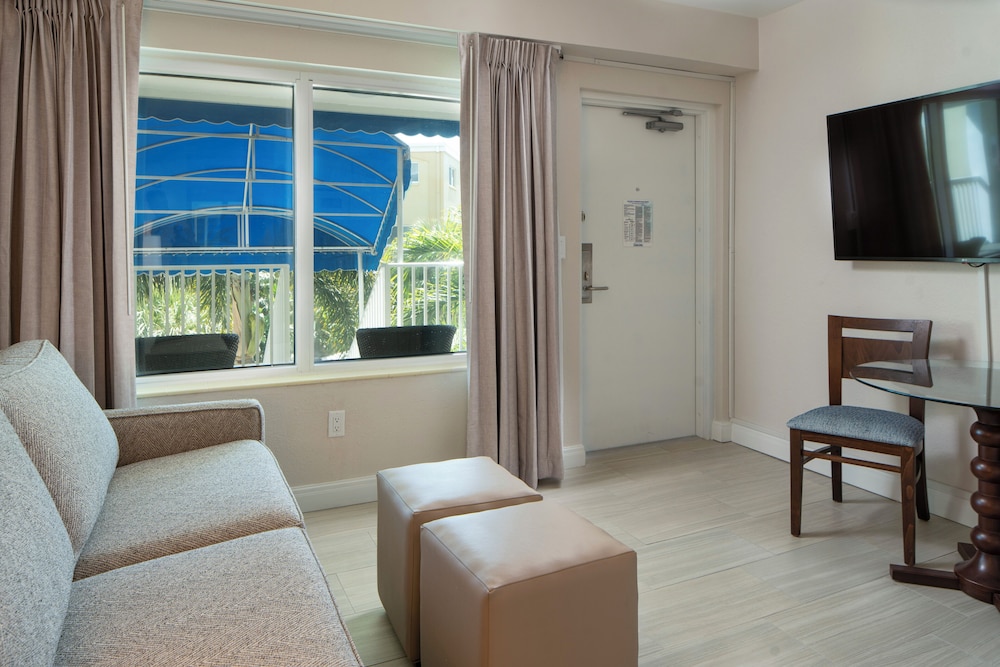 RumFish Beach at TradeWinds — Hotel rooms in Treasure Island, Florida