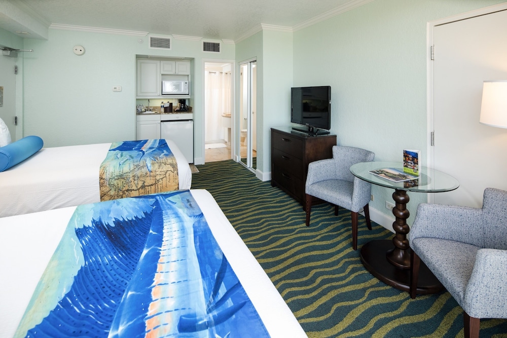 RumFish Beach at TradeWinds — Hotel rooms in Treasure Island, Florida