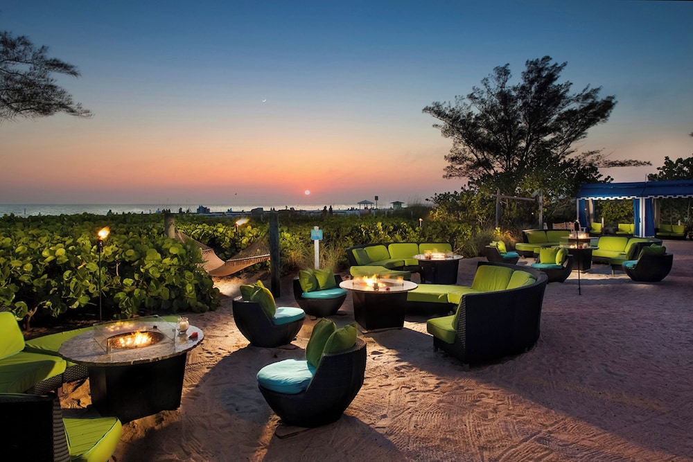 RumFish Beach at TradeWinds — Restaurant & bars in Treasure Island, Florida