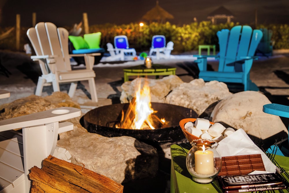 RumFish Beach at TradeWinds — Restaurant & bars in Treasure Island, Florida