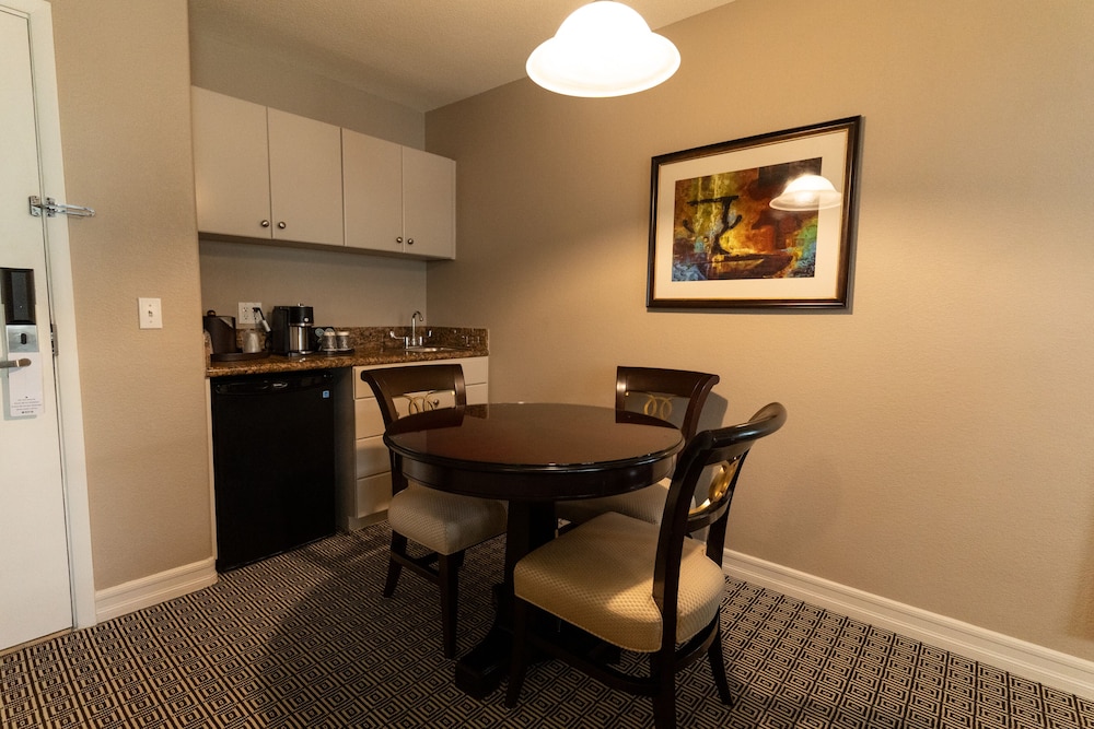 Tuscany Suites & Casino — Hotel rooms in Las Vegas, Nevada