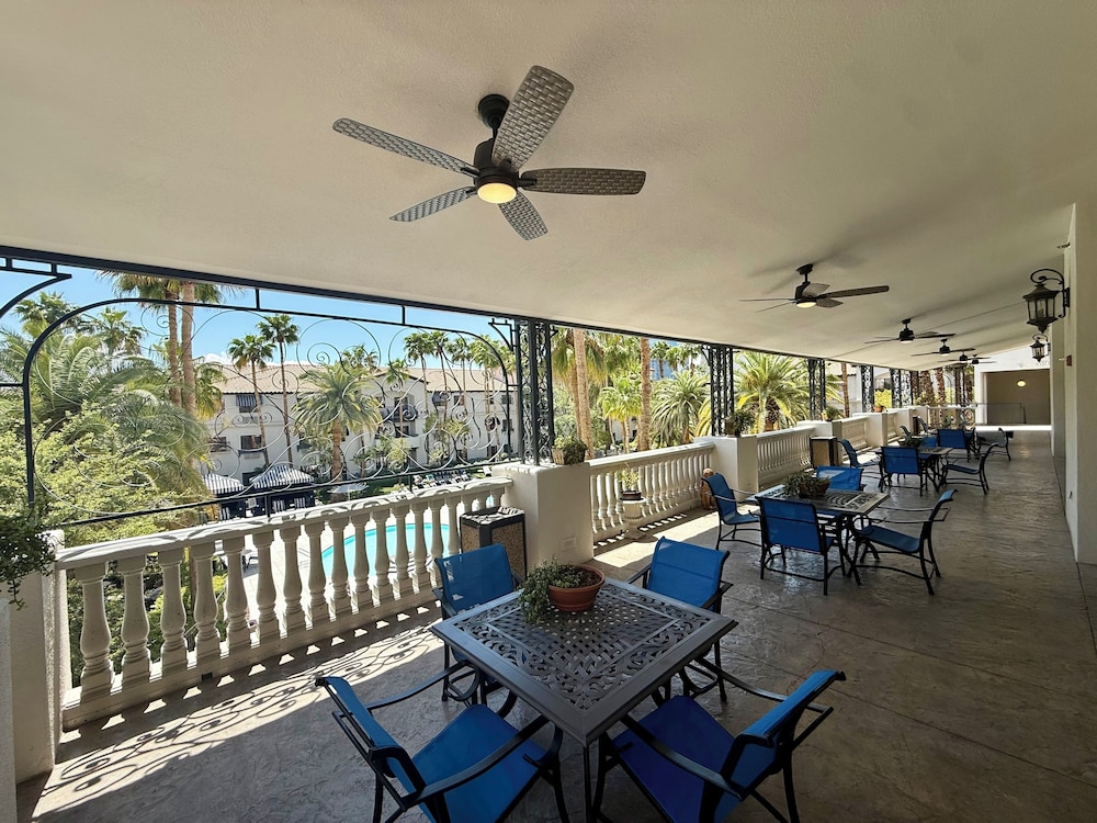 Tuscany Suites & Casino — Restaurant & bars in Las Vegas, Nevada