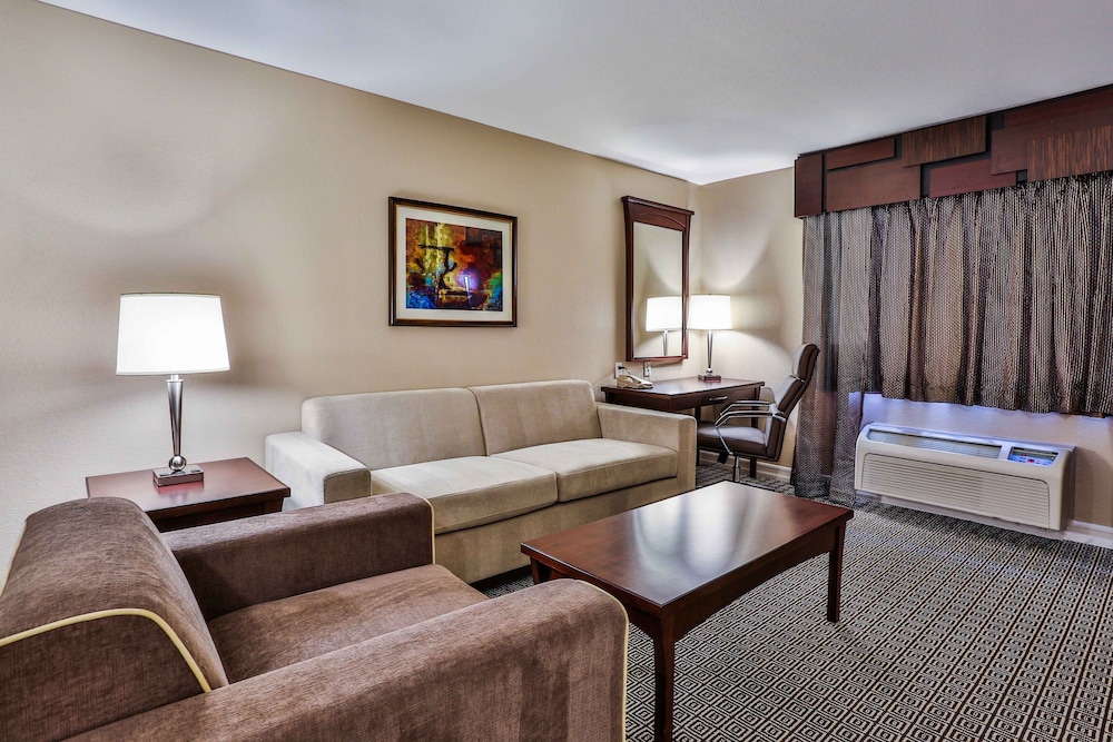 Tuscany Suites & Casino — Hotel rooms in Las Vegas, Nevada