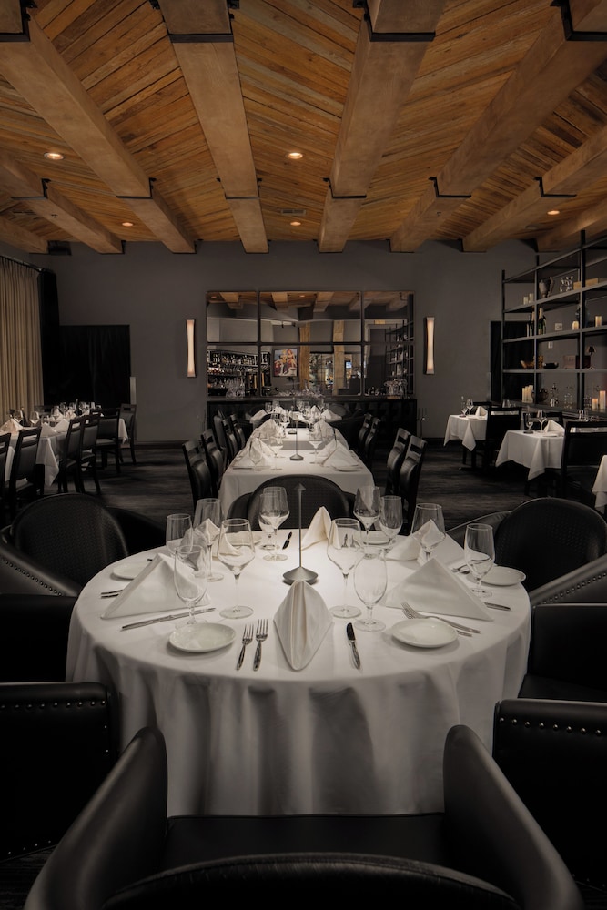 Tuscany Suites & Casino — Restaurant & bars in Las Vegas, Nevada
