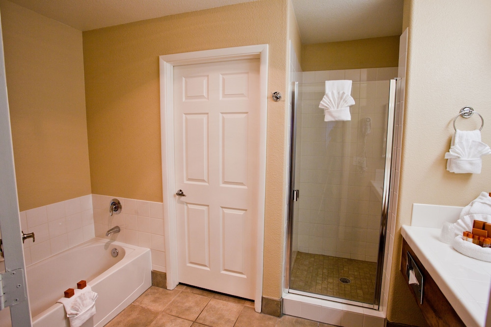 Tuscany Suites & Casino — Hotel rooms in Las Vegas, Nevada