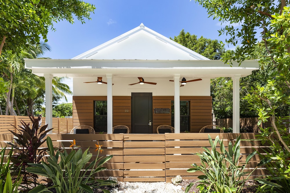 La Siesta Resort & Villas — Hotel building in Islamorada, Florida